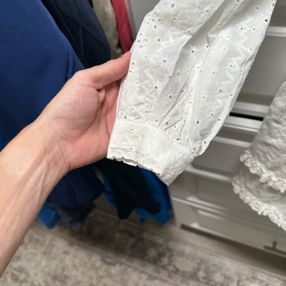 Splendid White Long Sleeve Eyelet Dress - Picture 4 of 8